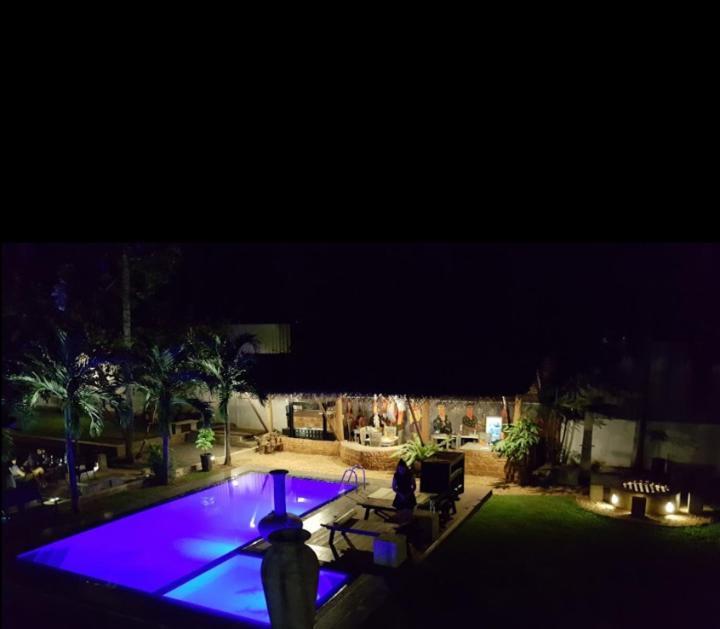 Lanka Bangla Inn Villas Restaurant & Travels Katunayaka Ngoại thất bức ảnh